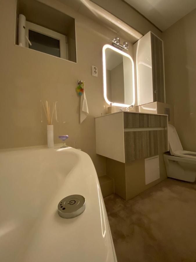 Appartement Eden Luxury à Brăila Extérieur photo