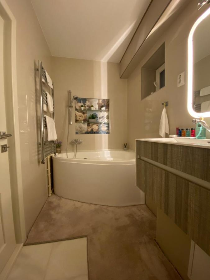 Appartement Eden Luxury à Brăila Extérieur photo